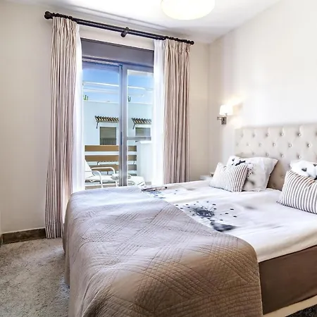 Gh2-family Friendly Apt In Appartement Estepona